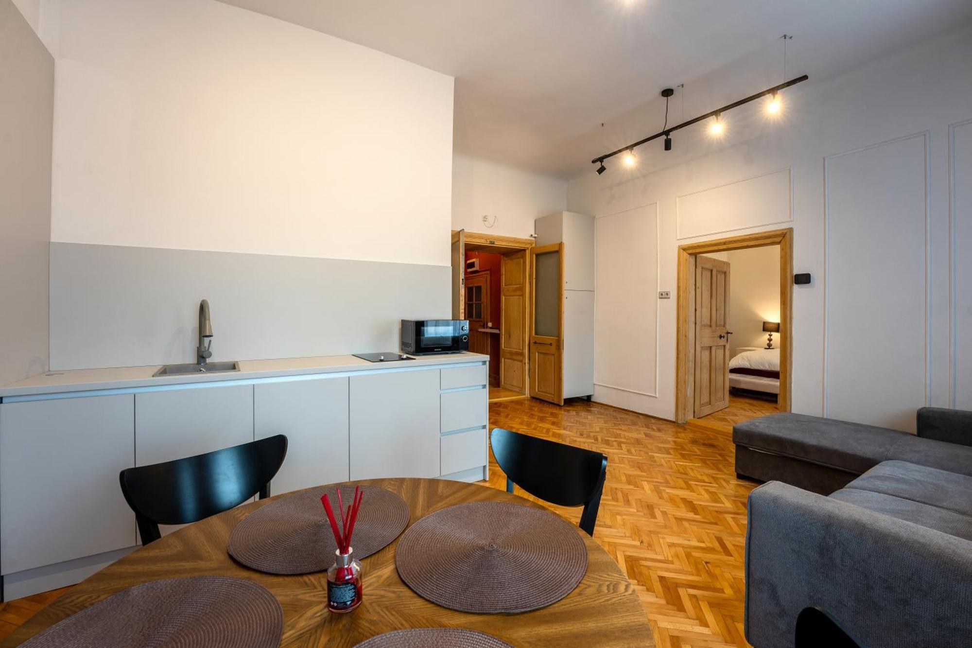 La Turn Apartment ซิวิโชอารา ภายนอก รูปภาพ